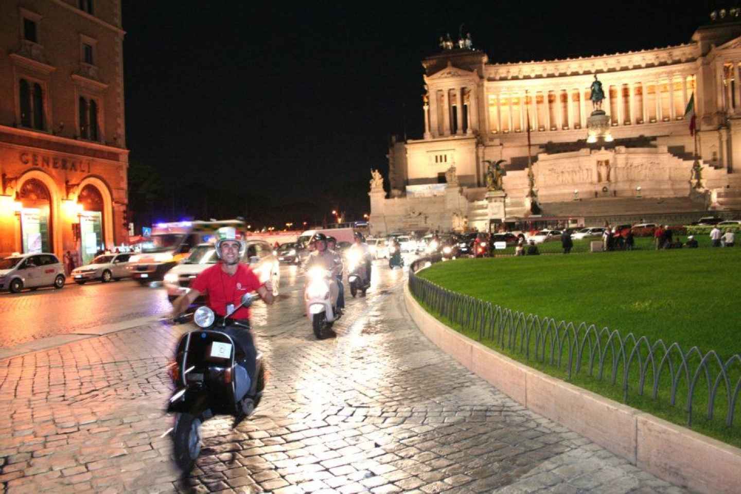 Tur Sepeda Motor di Italia